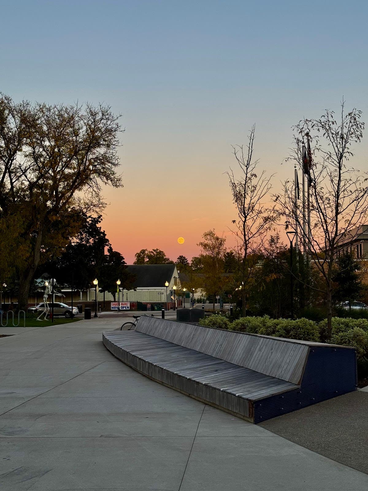 Centennial Commons - Image 1