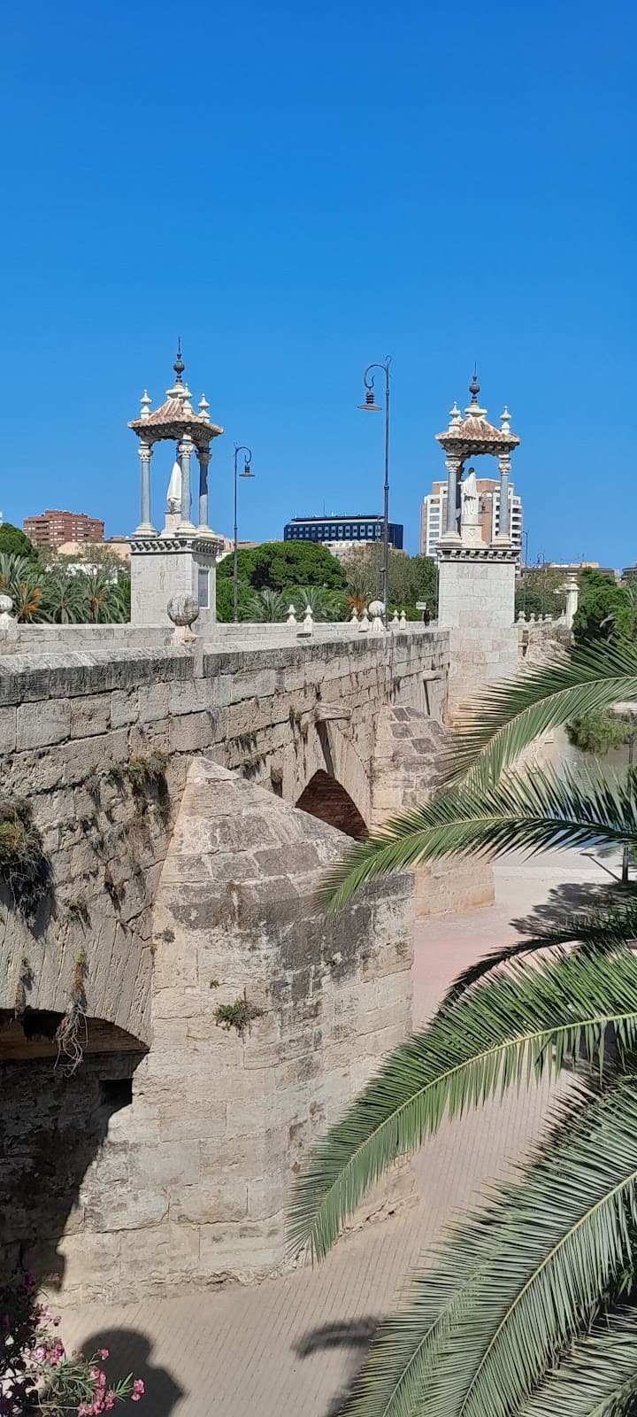 Puente del Real - Image 1