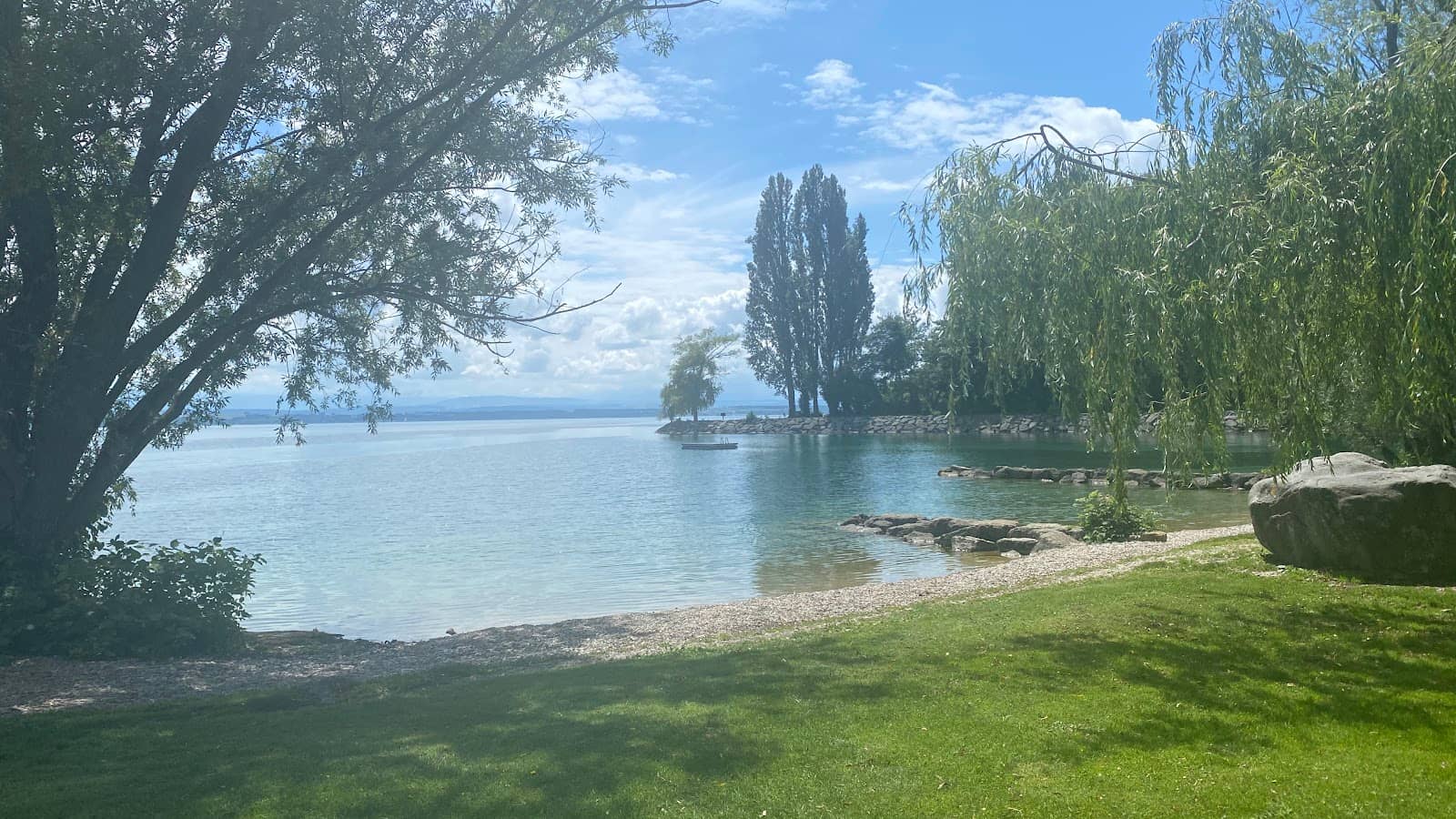 BBQ Grills & Picnic Spots