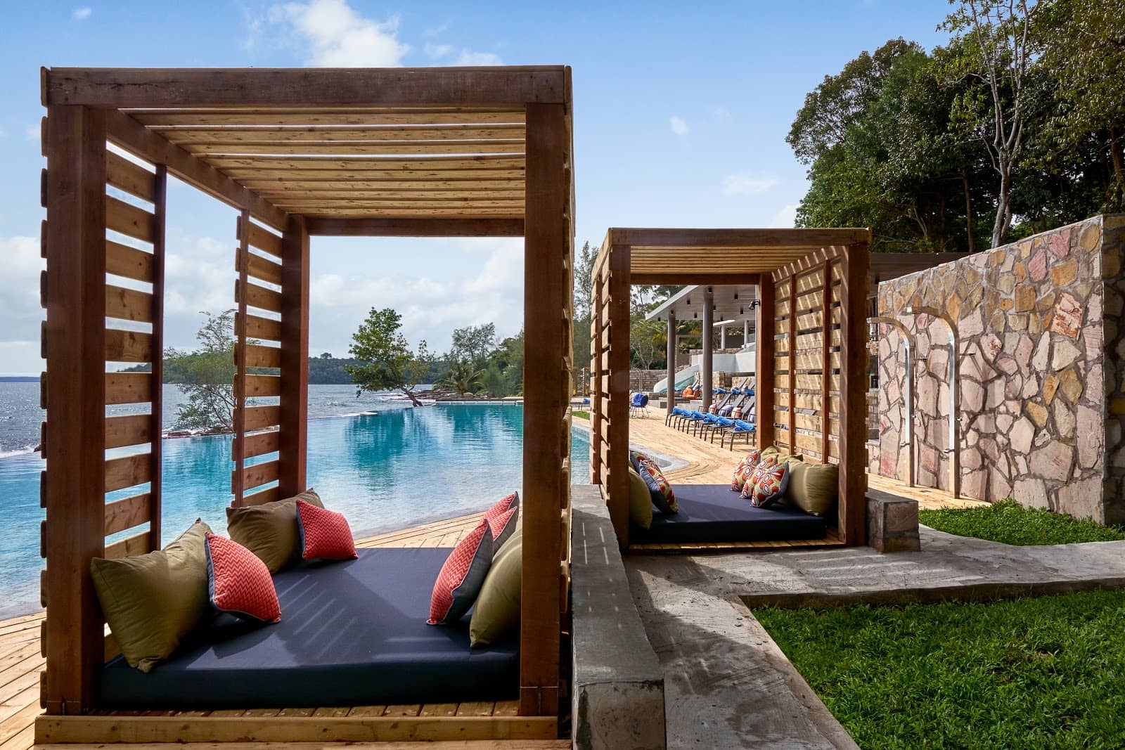 Nature-Friendly Gardens