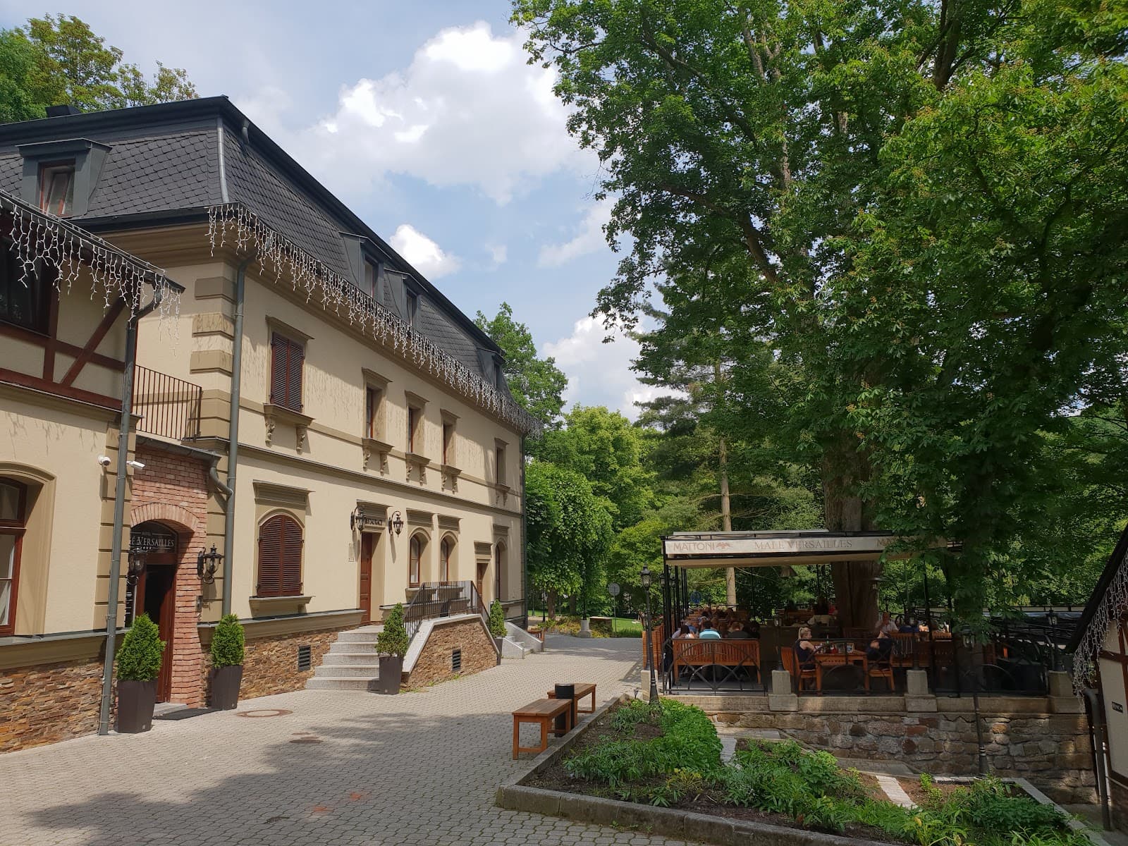 Malé Versailles Karlovy Vary - Image 1