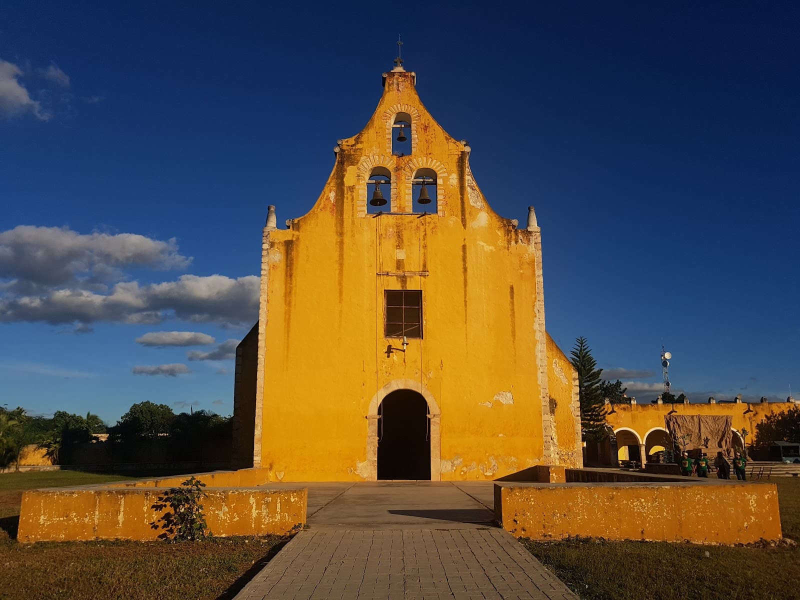Iglesia de San Pedro Apóstol Cacalchén Yucatán - Image 1