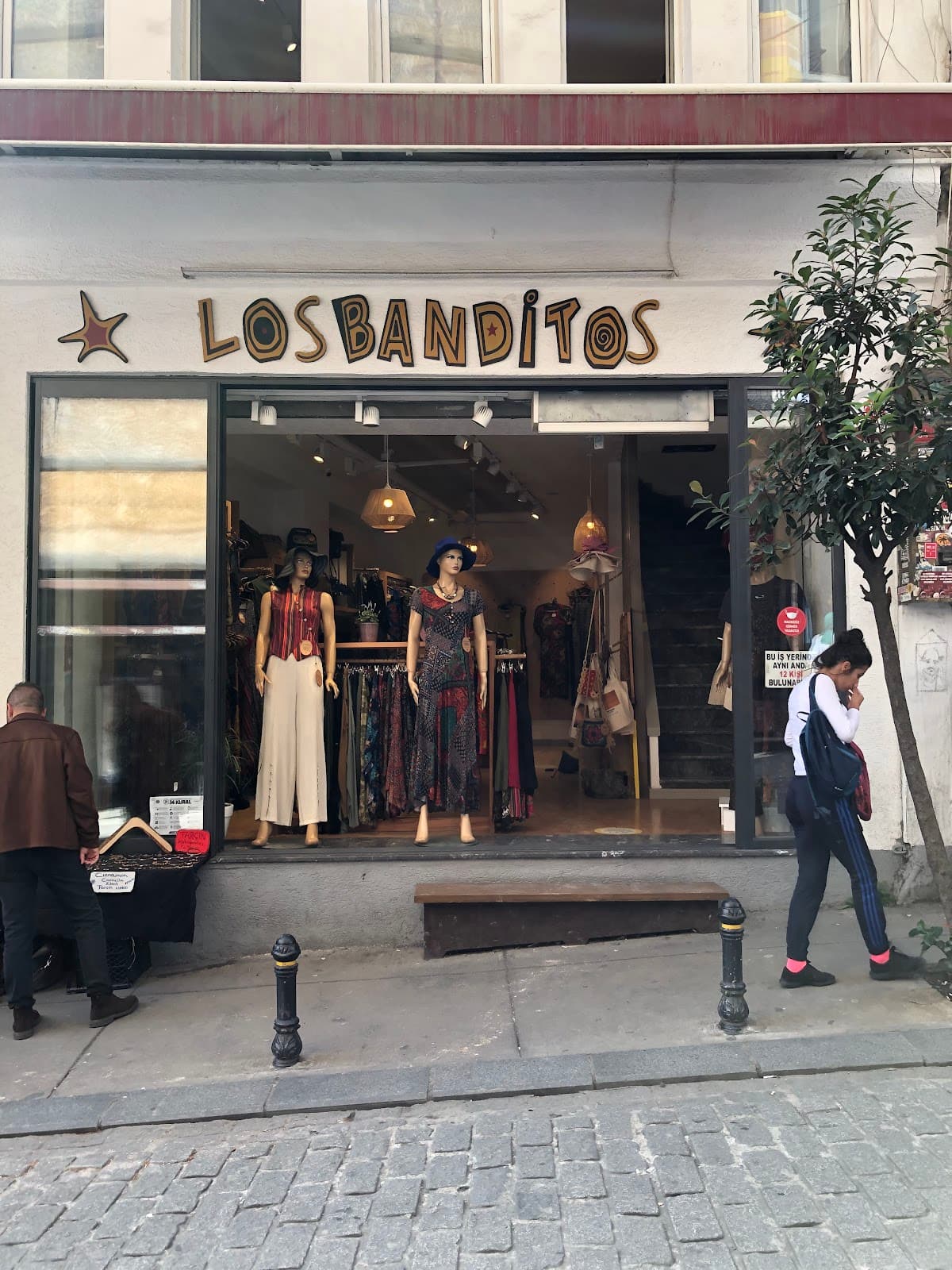 Los Banditos, Istanbul - Image 1