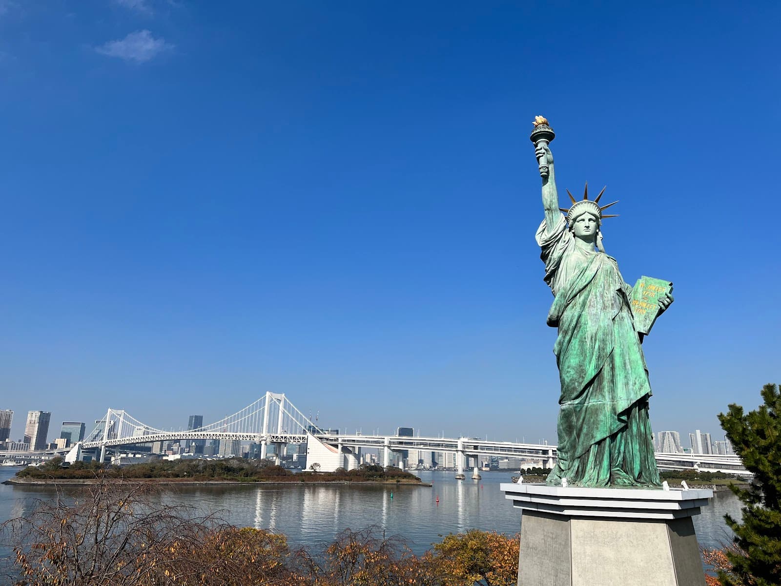 Statue of Liberty Tokyo - Image 1