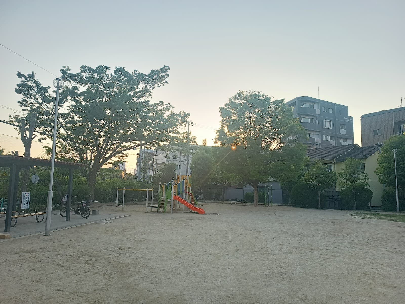 Hotarugaike Park - Image 1