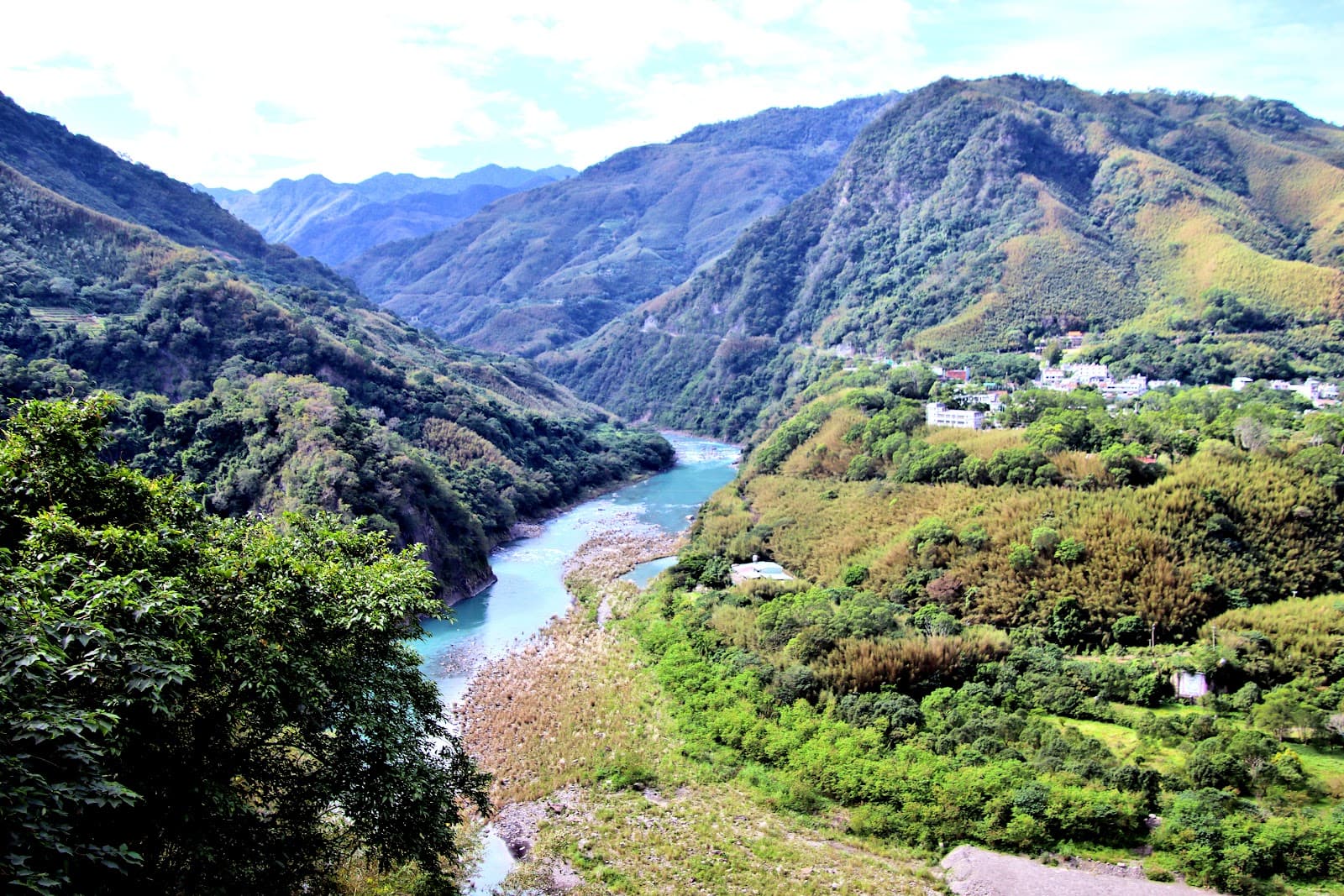 Xiaowulai Waterfall - Image 1