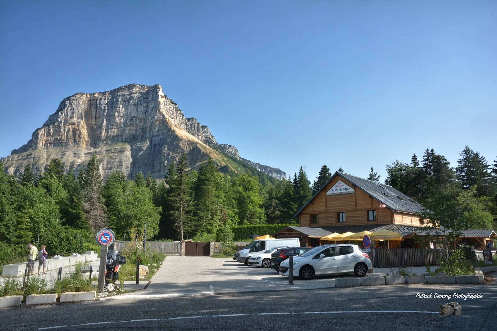 Panoramic Mountain Vistas