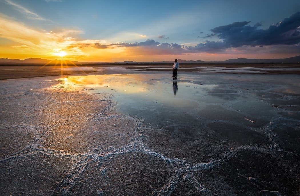 Hoz-e Sultan Salt Lake - Image 1
