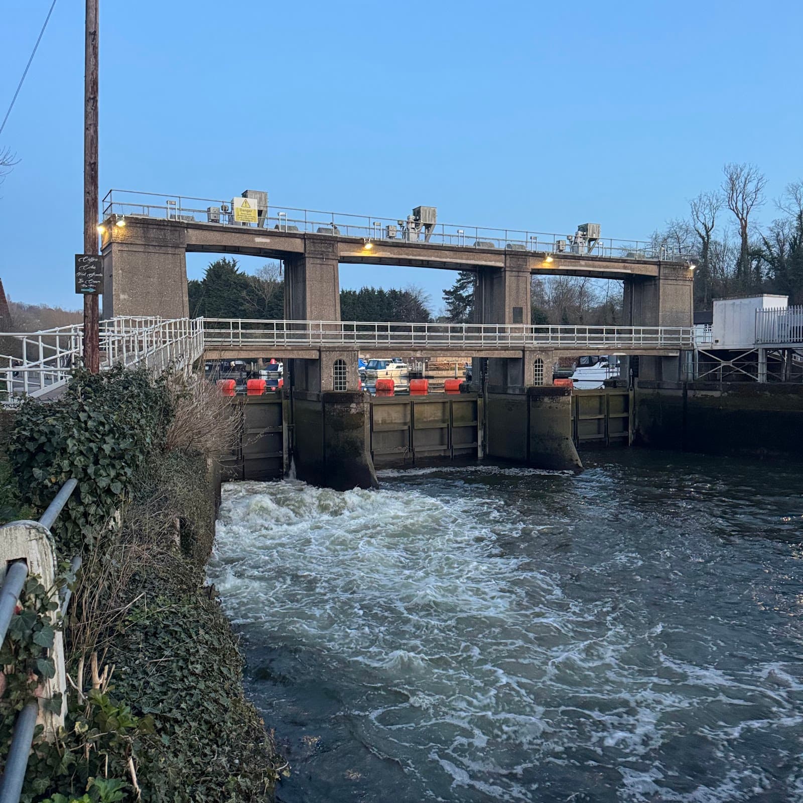 Allington Lock Maidstone - Image 1
