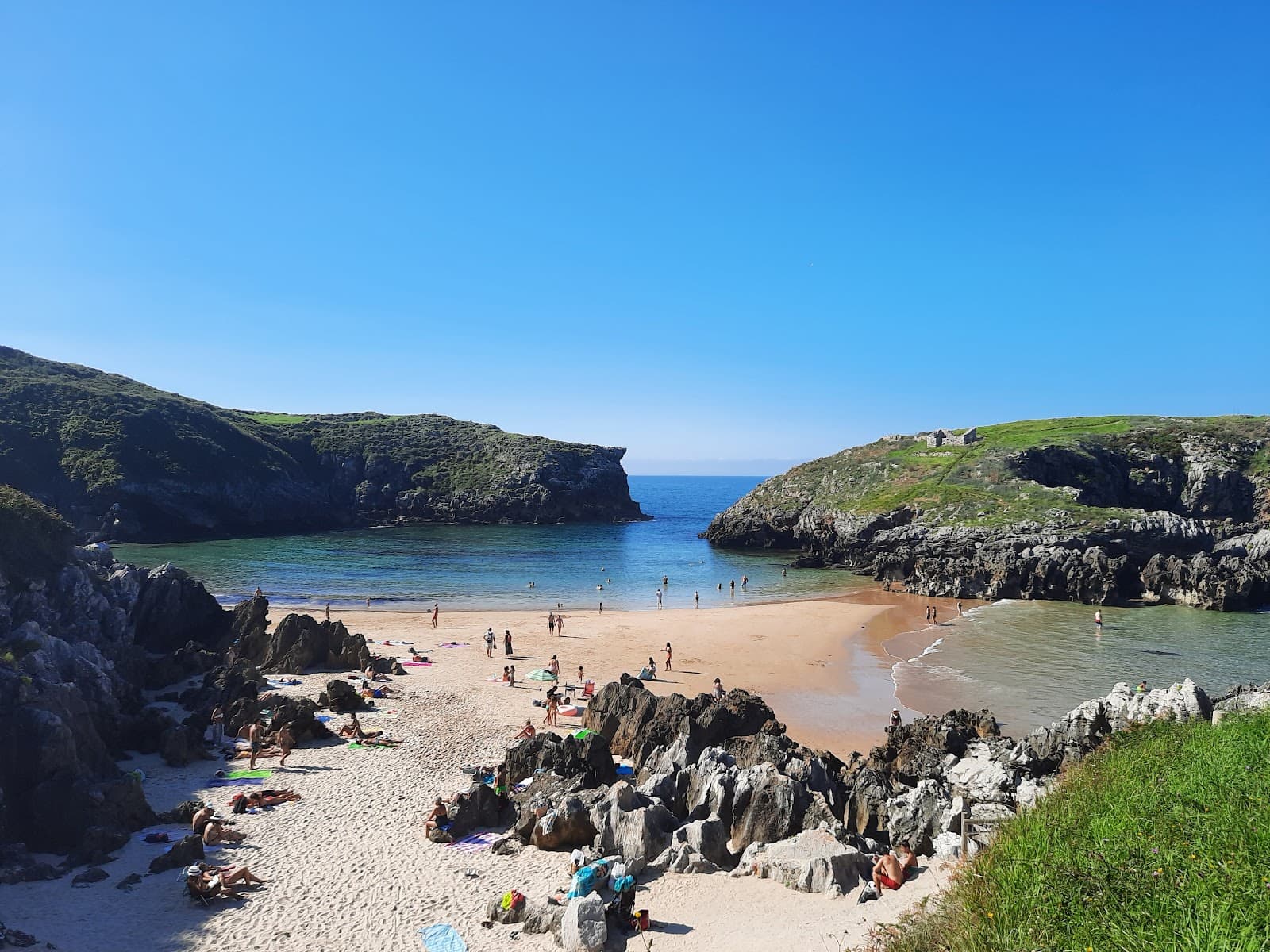 Playa de Antilles Cué - Image 1