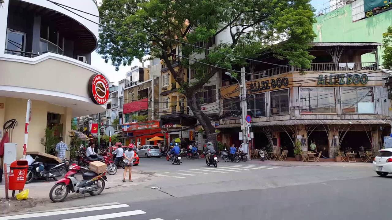 Pham Ngu Lao Quarter - Image 1