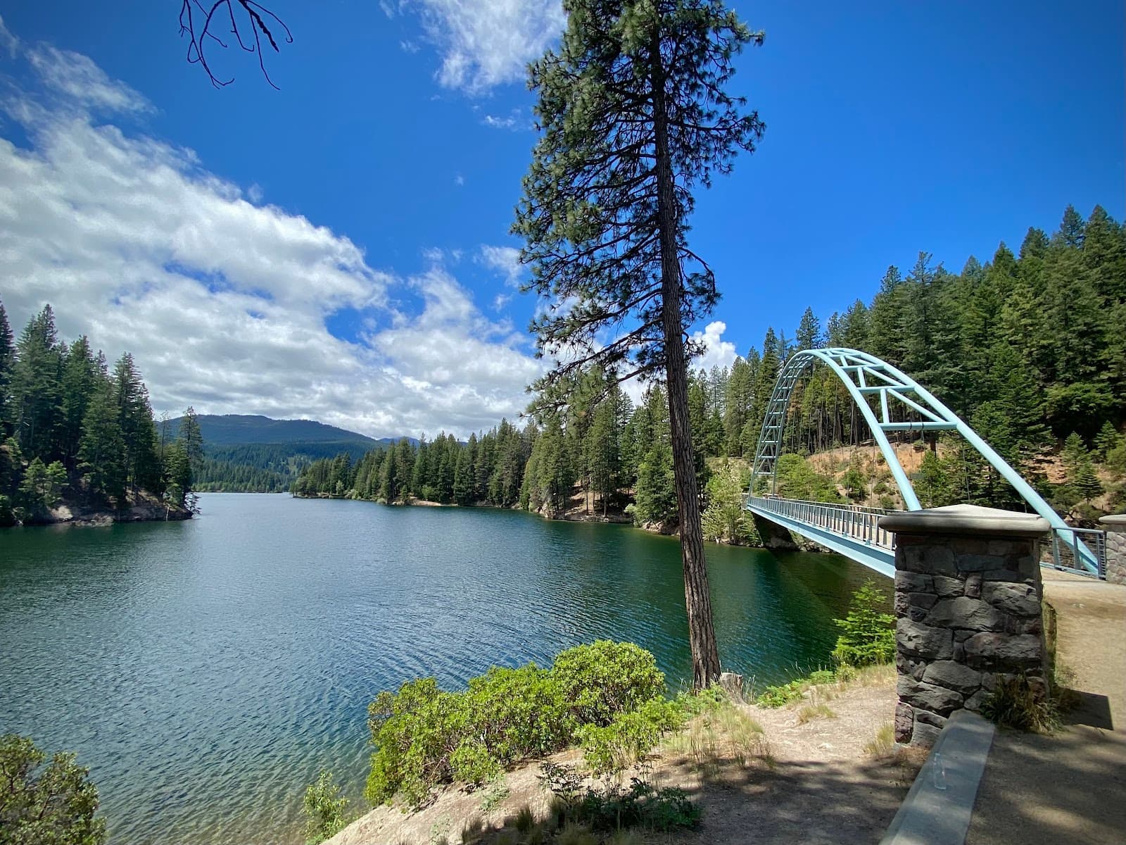 Lake Siskiyou Loop Trail - Image 1