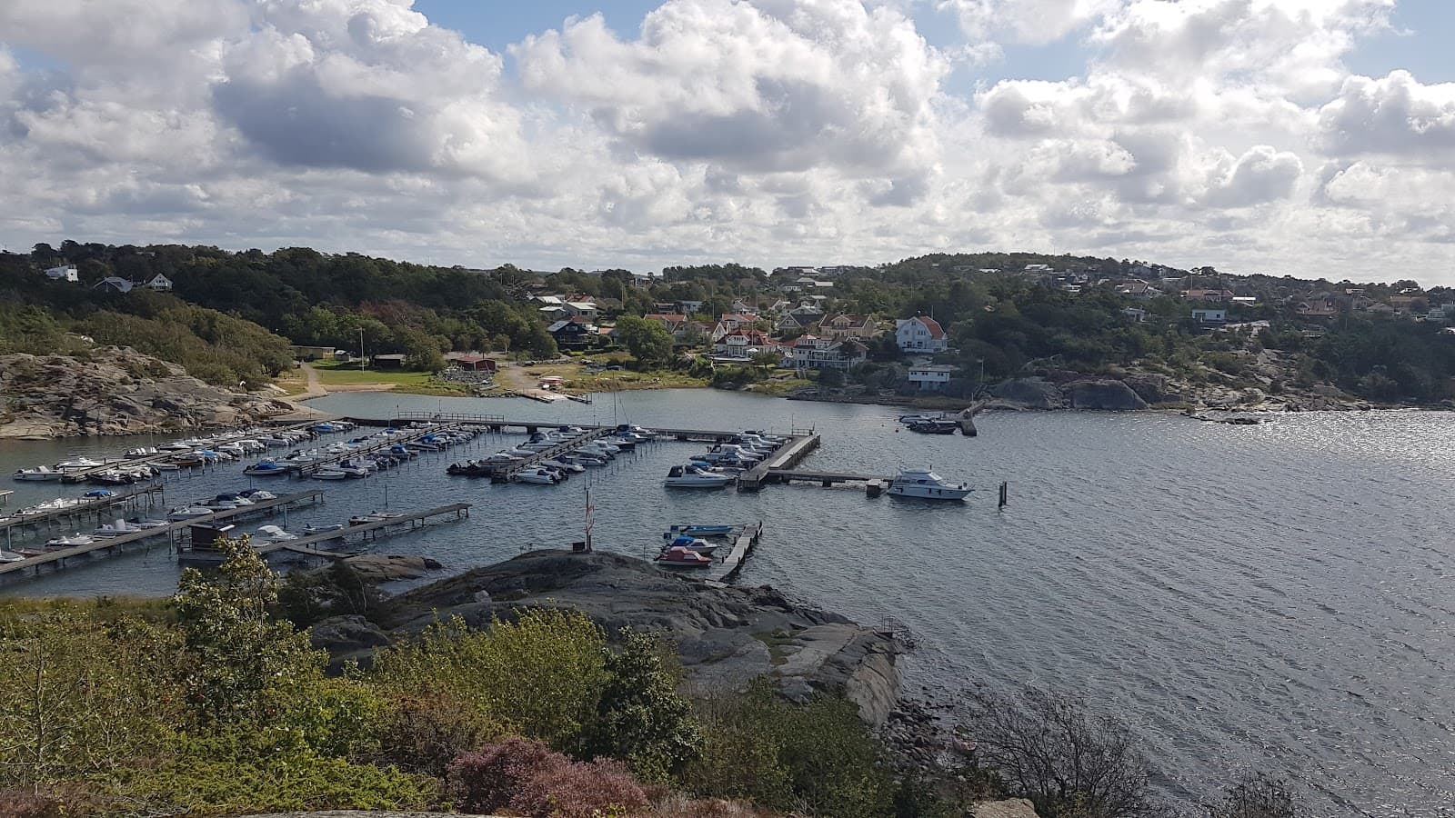 Ganlet Cliffs - Image 1