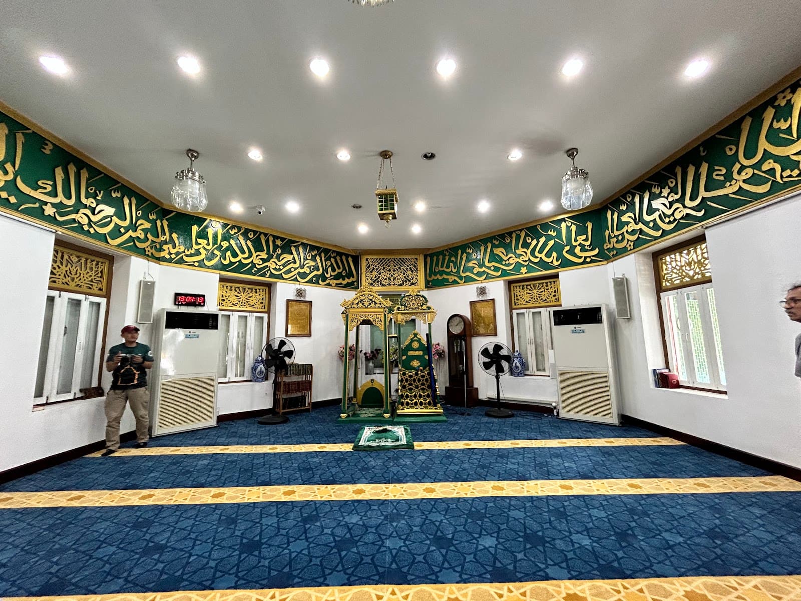 Haroon Mosque Bangkok - Image 1