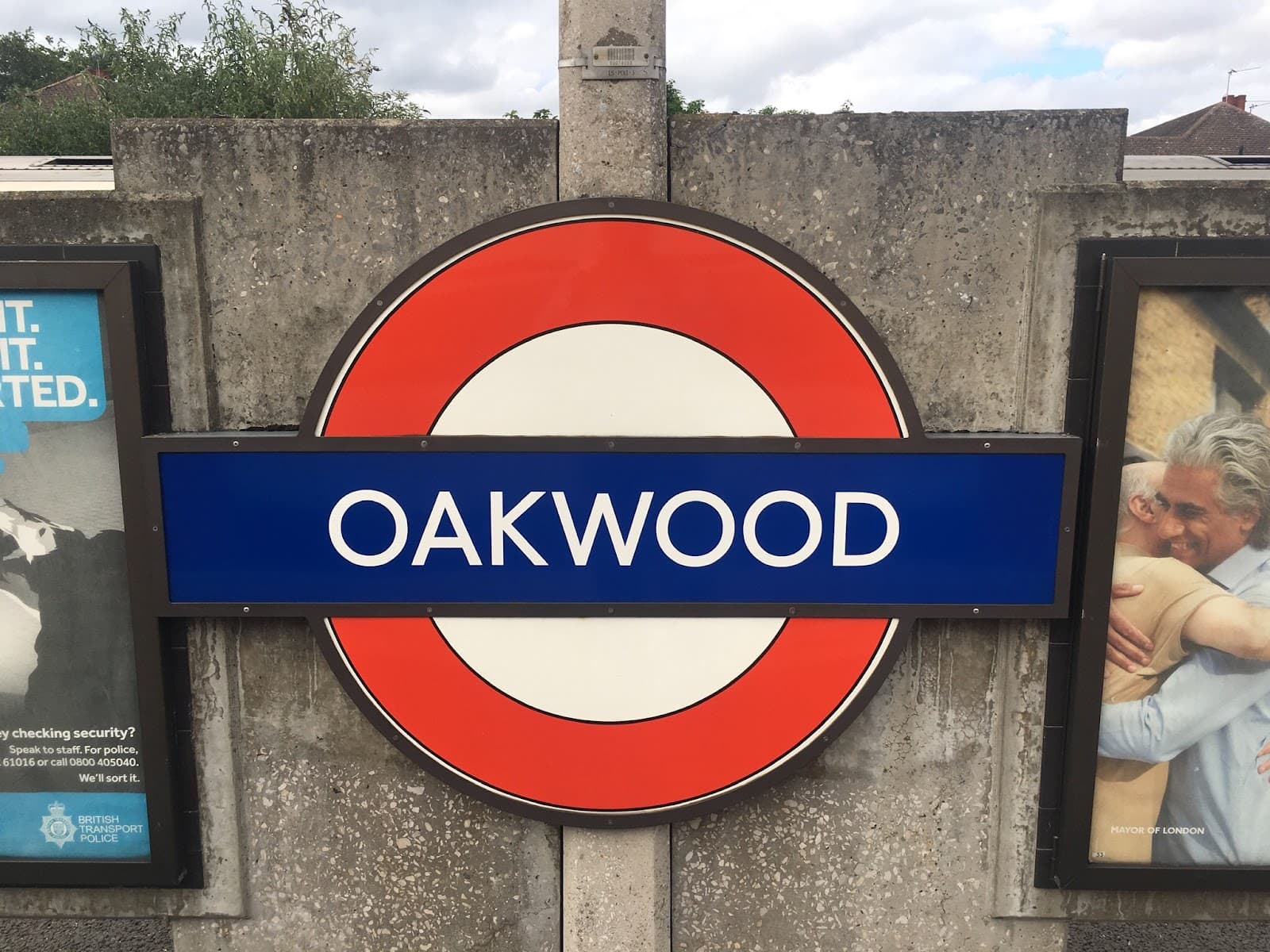 Oakwood Underground Station - Image 1