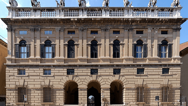 Palazzo Canossa - Image 1