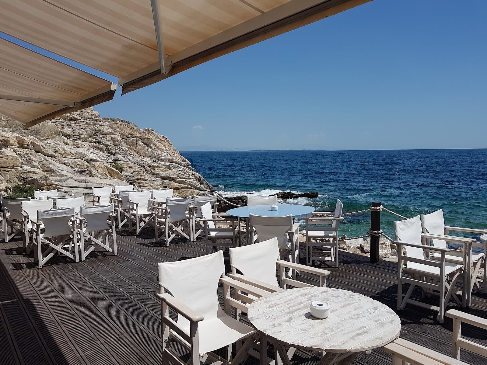 Karnagio Beach - Image 1