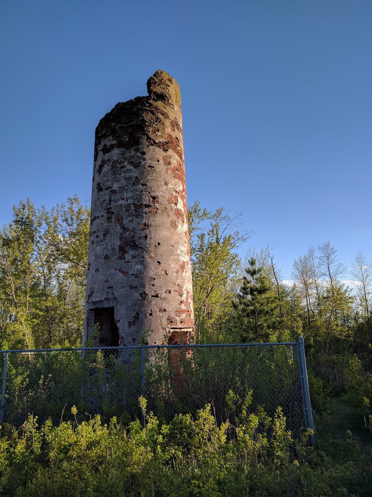 Minnesota Point Lighthouse Ruins - Image 1