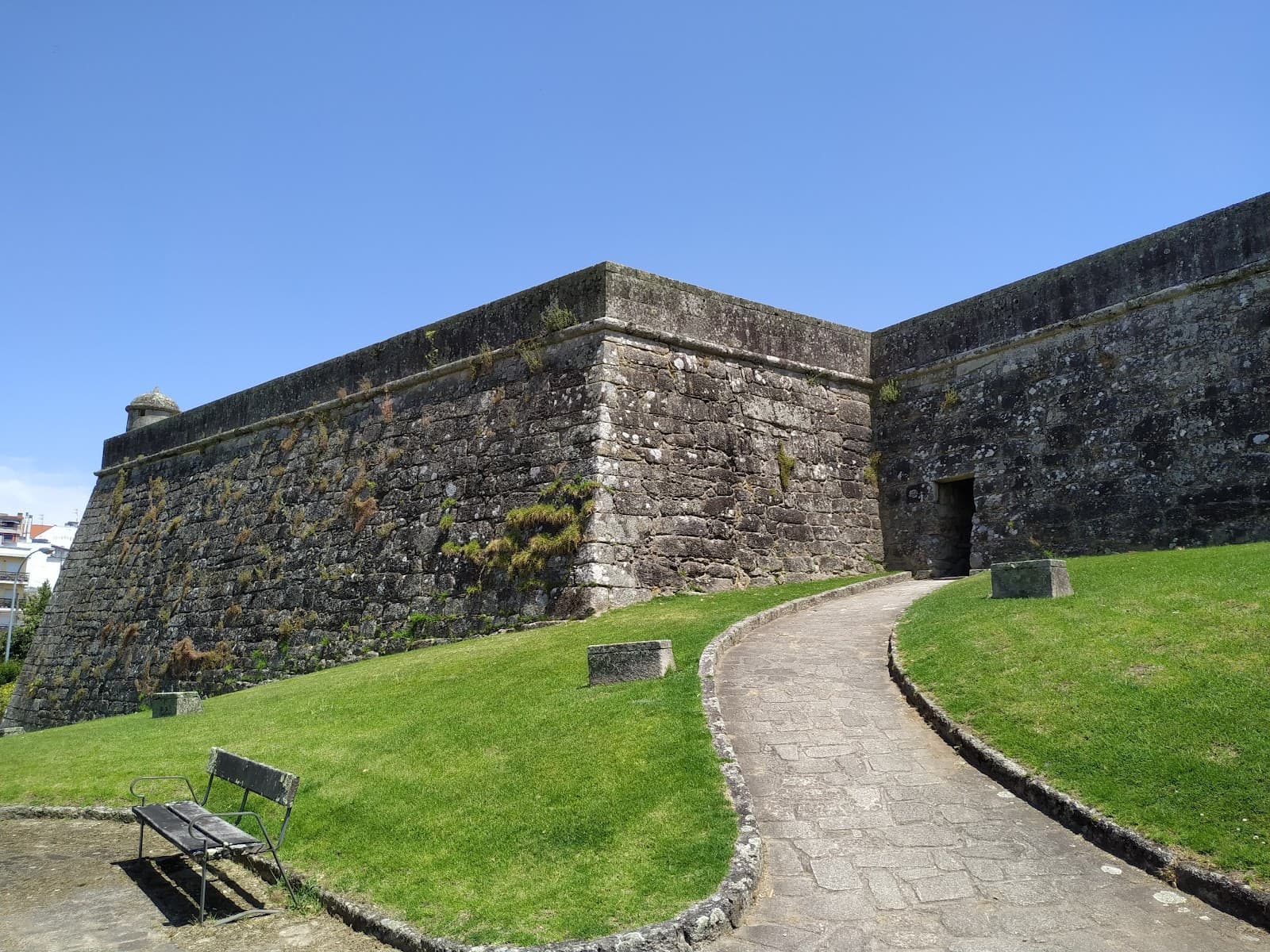 Salvaterra de Miño Fortress - Image 1