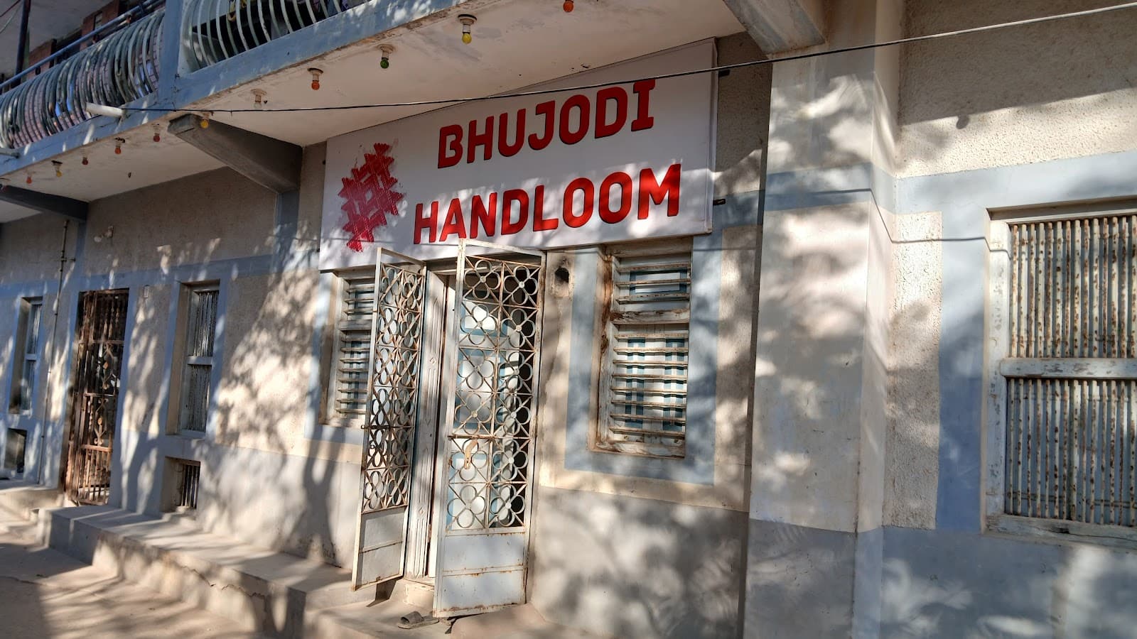 Bhujodi weaving village - Image 1
