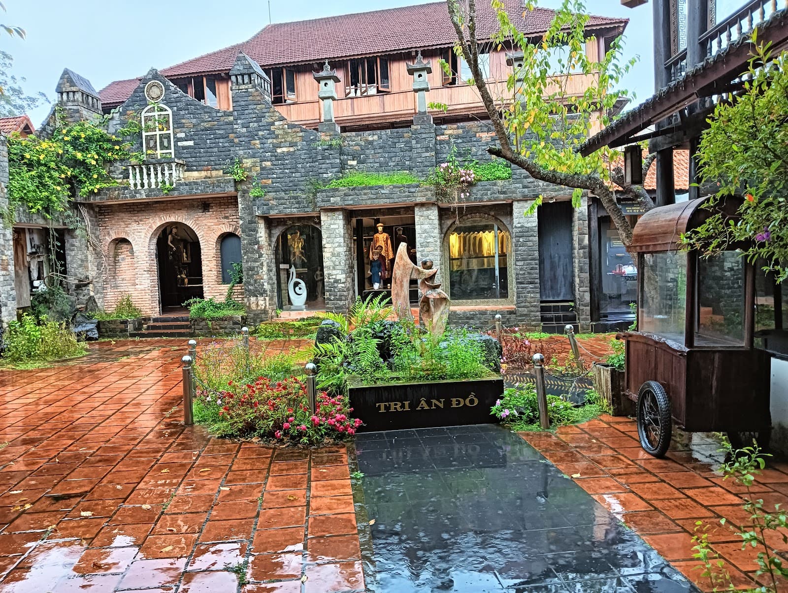 XQ Historical Village - Image 1