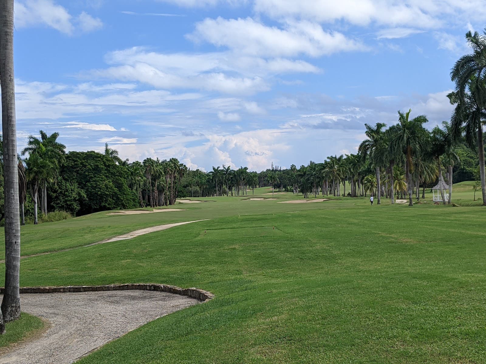 Half Moon Golf Course - Image 1