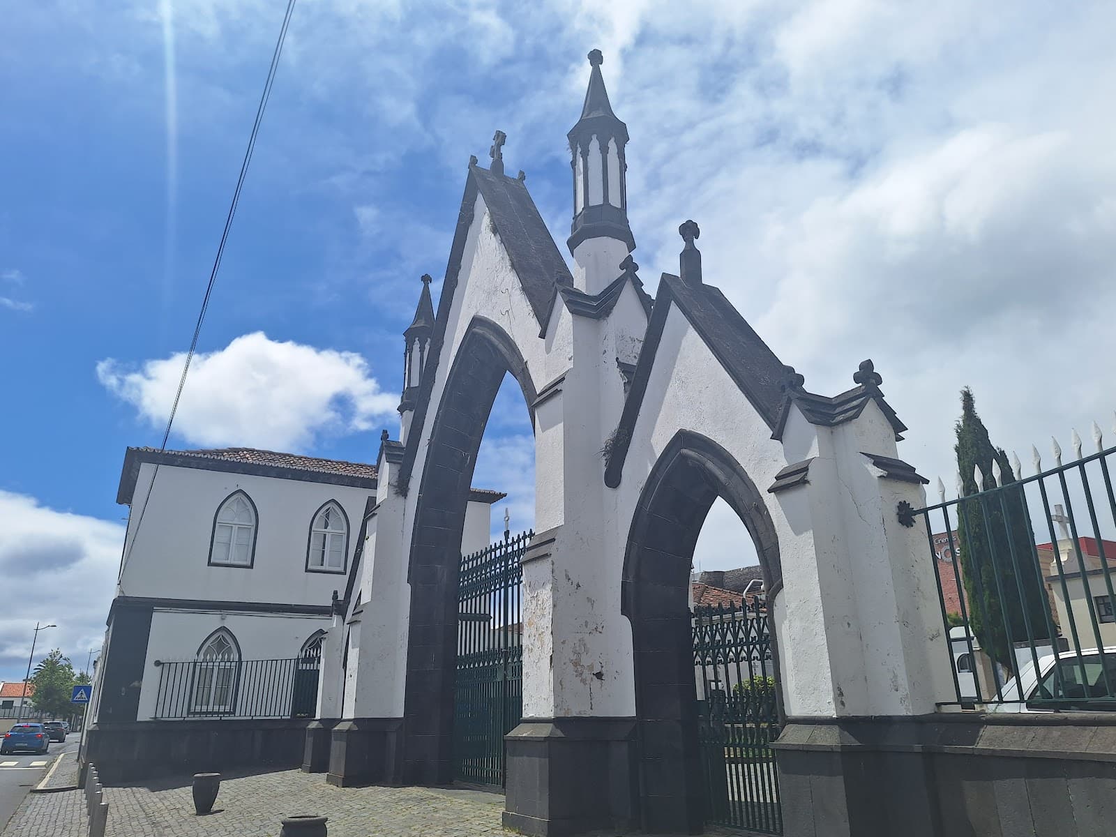 São Joaquim Cemetery - Image 1