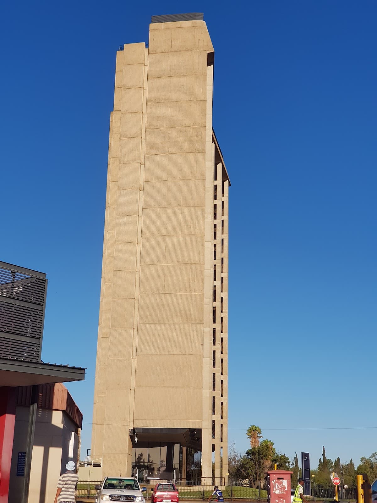 De Beers Head Office Building - Image 1