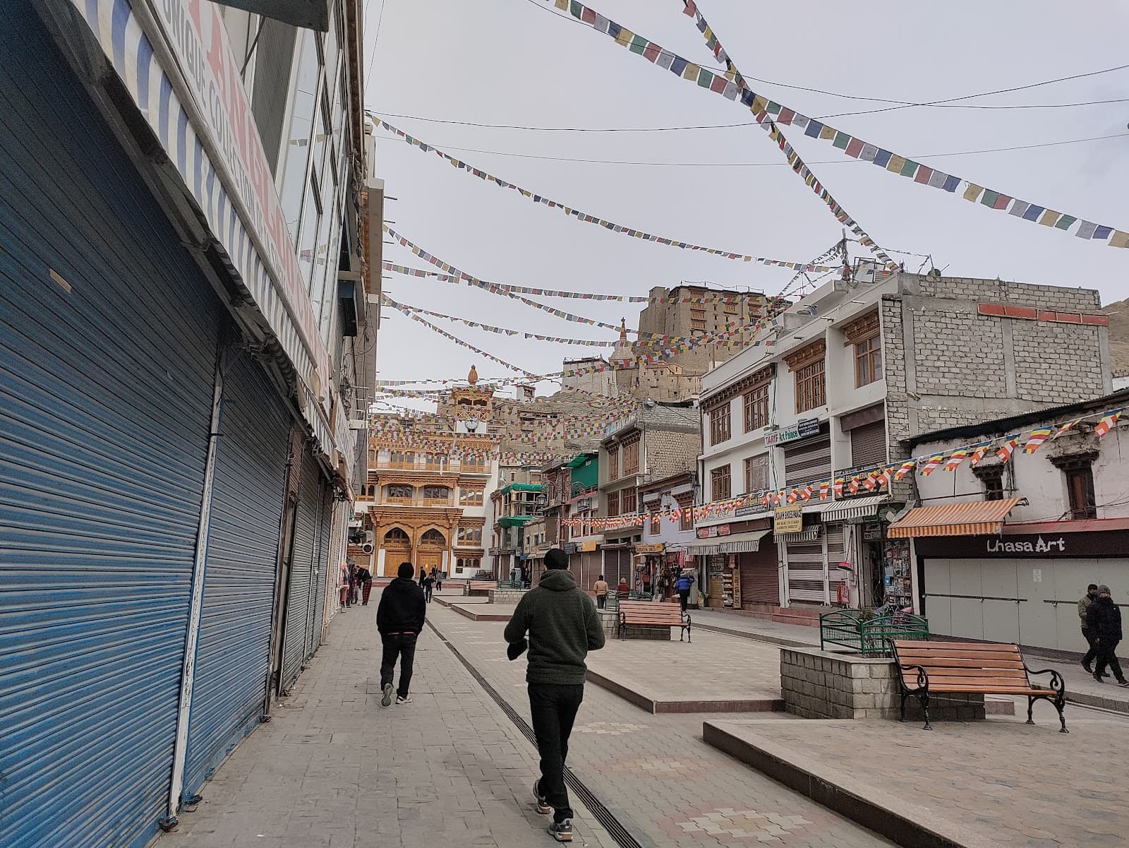 Main Bazaar Leh - Image 1