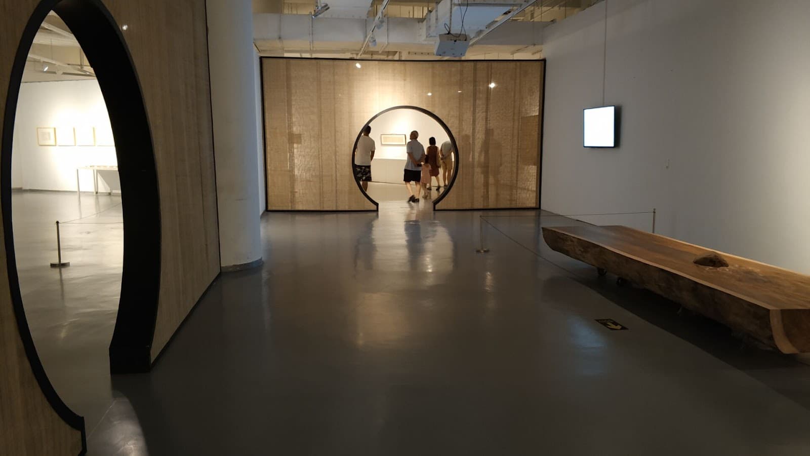 Jinji Lake Art Museum - Image 1