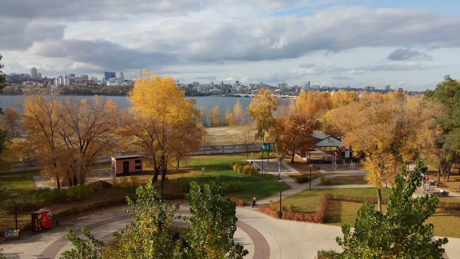 Alye Parusa Park - Image 1