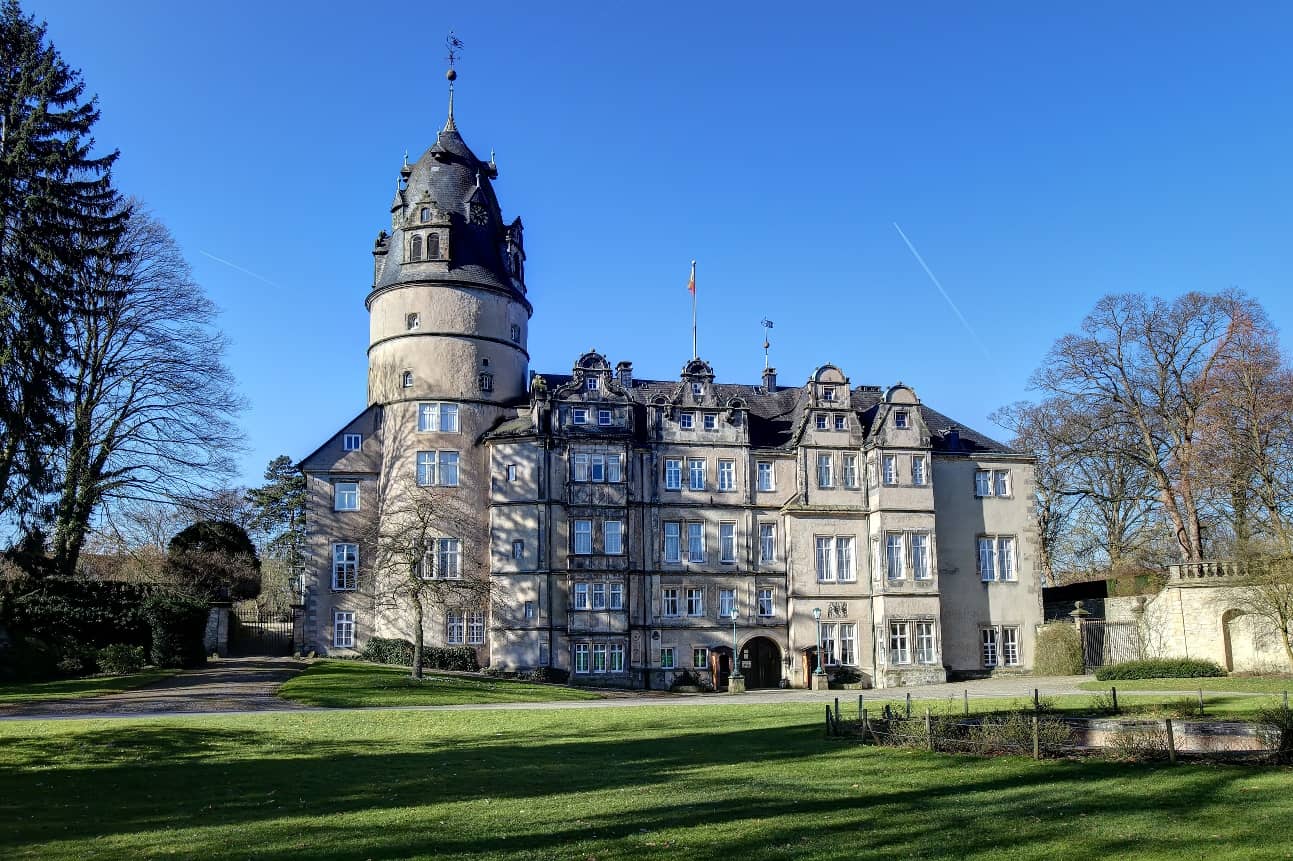 Seasonal Market Ambiance