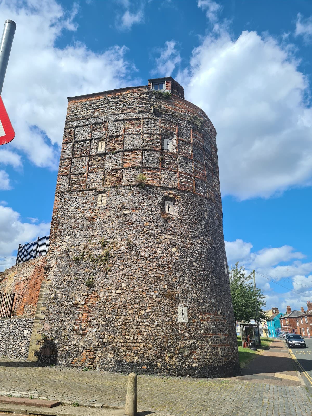 Great Yarmouth Town Walls - Image 1