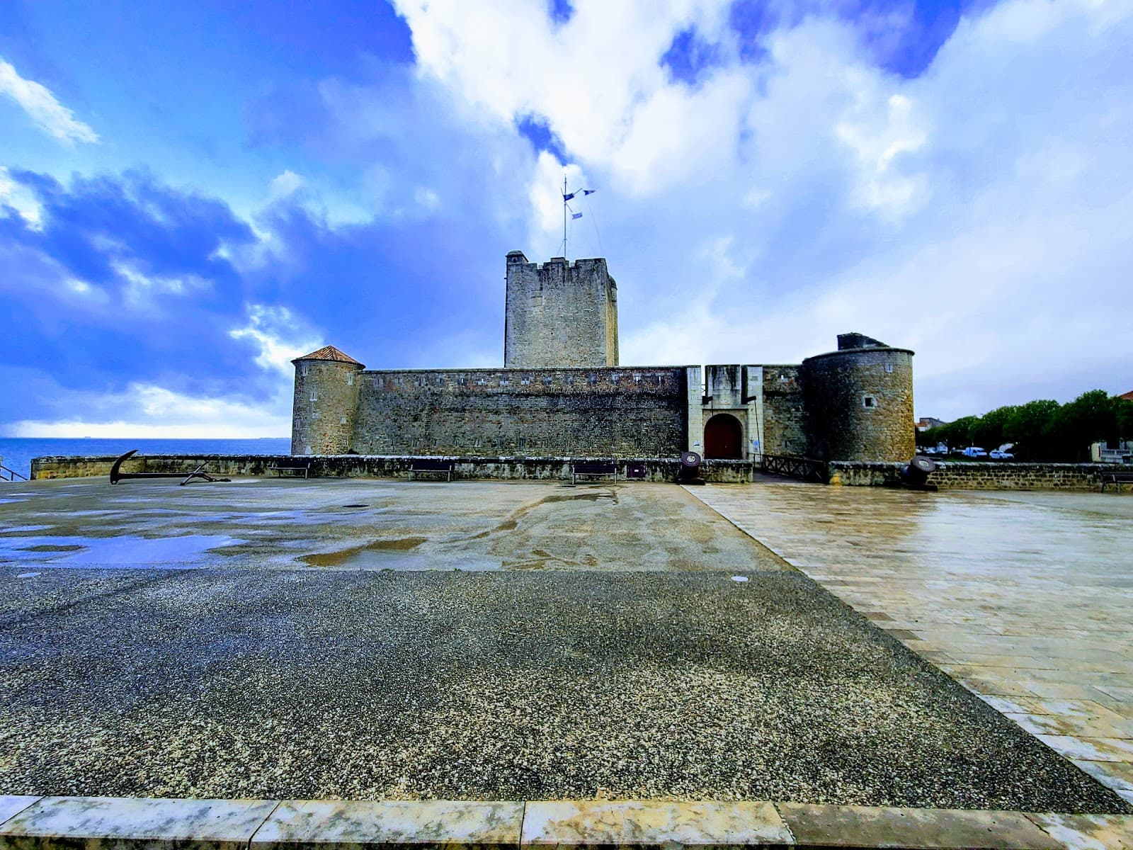 Fouras Coastal Path (Sentier littoral) - Image 1