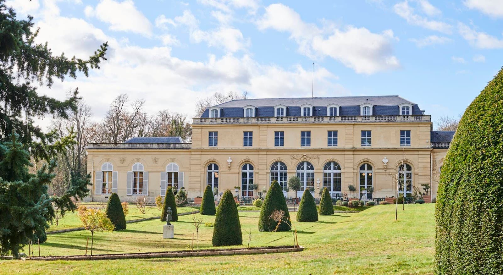 Château du Val (forest lodge) - Image 1