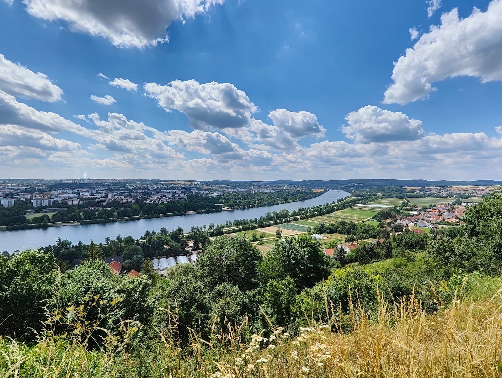 Winzerer Höhenweg Walk Munich - Image 1