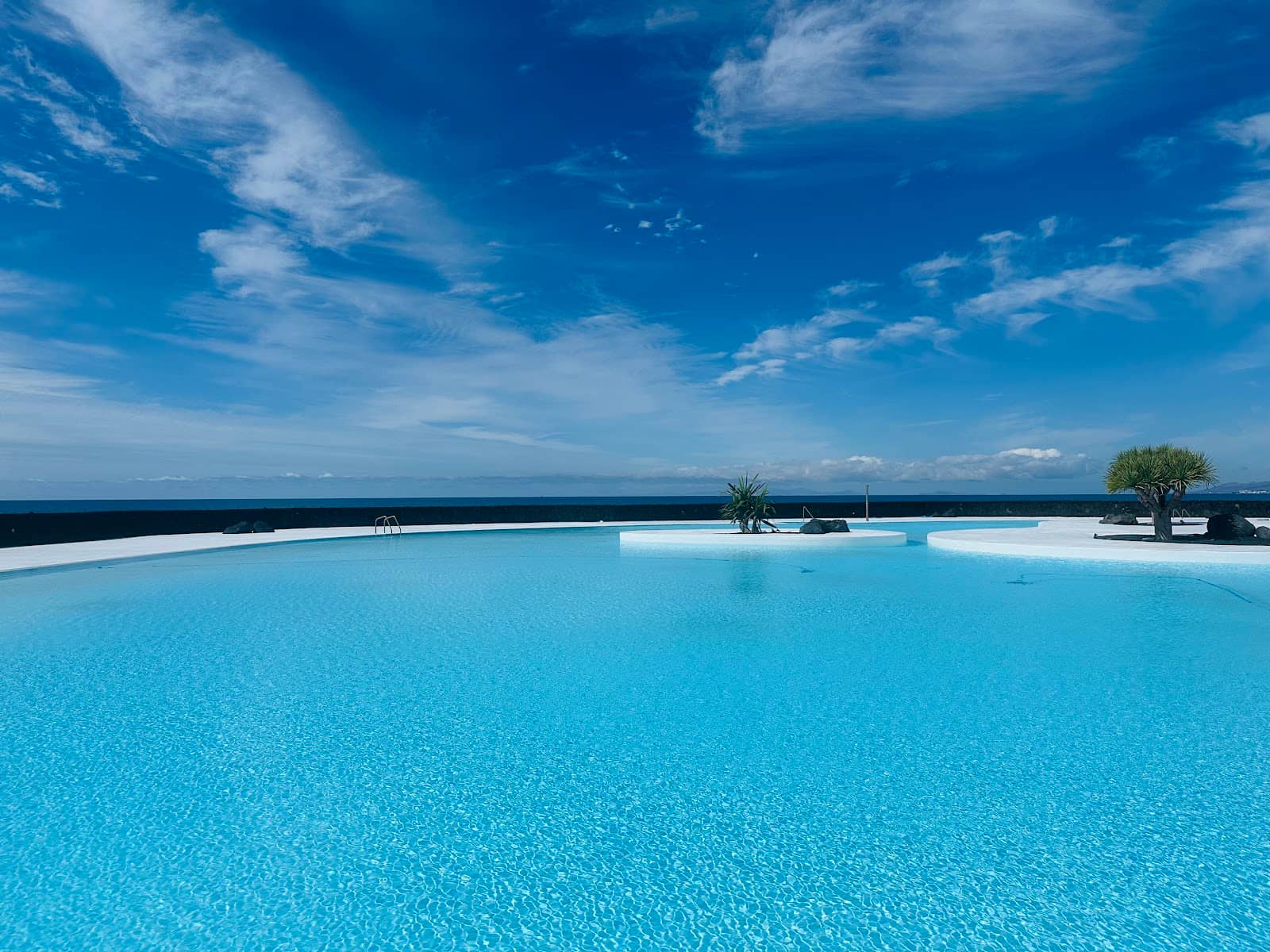 Coastal Views & Crabs