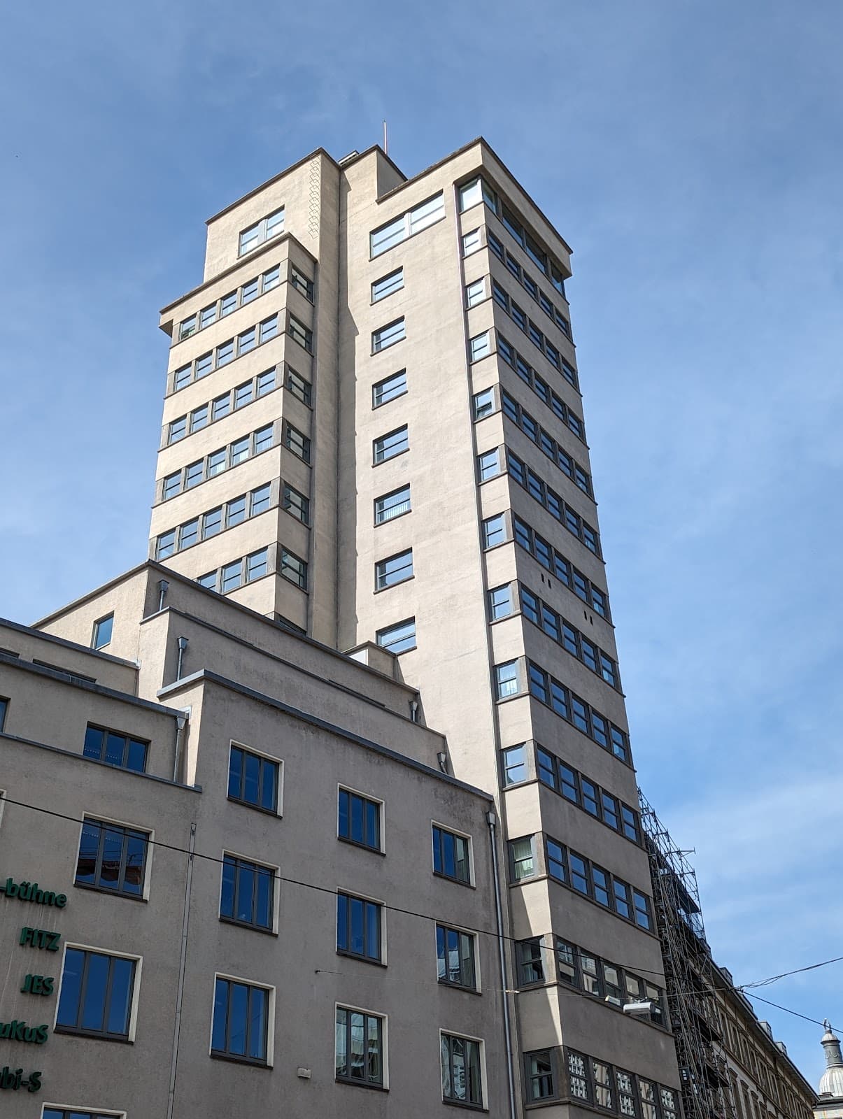 Tagblatt-Turm Stuttgart - Image 1