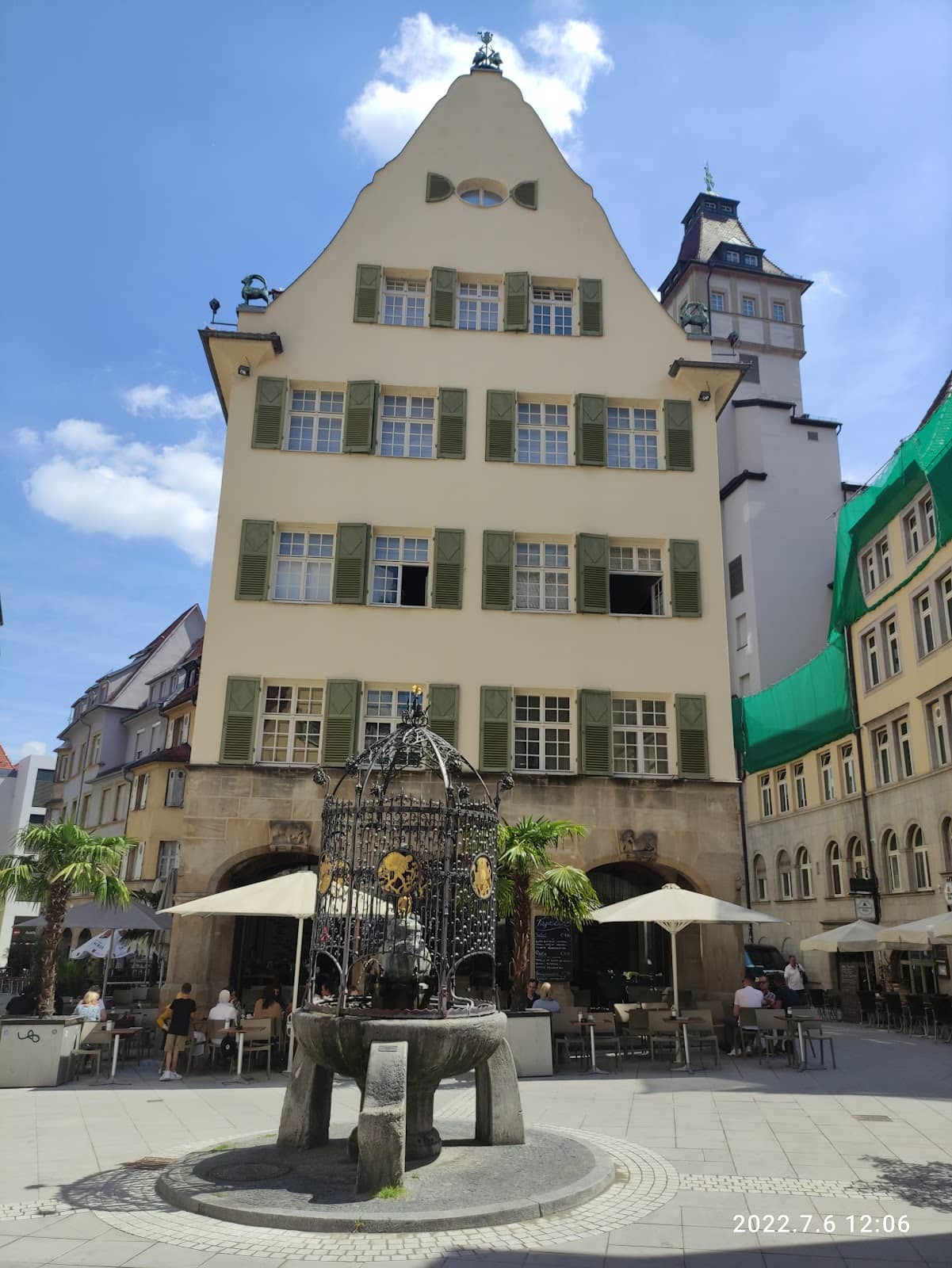 Vertical photo