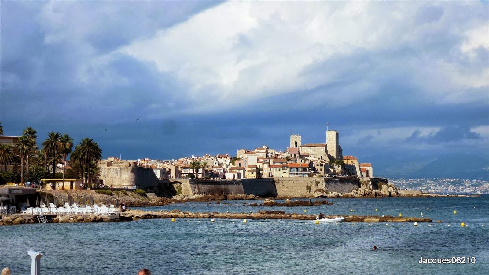 Antibes Old Town - Image 1
