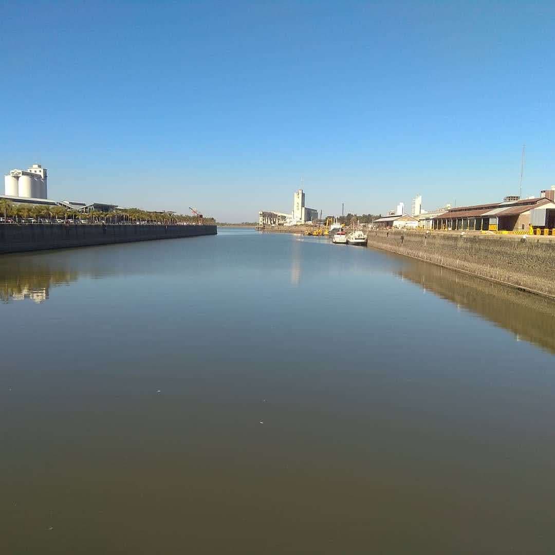 Puerto Santa Fe Waterfront (Diques I–III) - Image 1