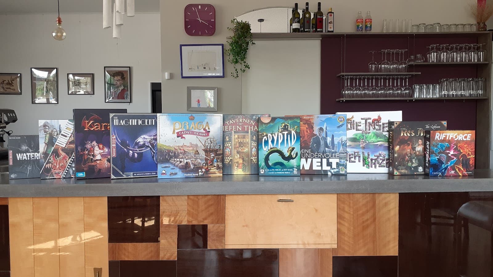 Paradice Board Game Bar - Image 1