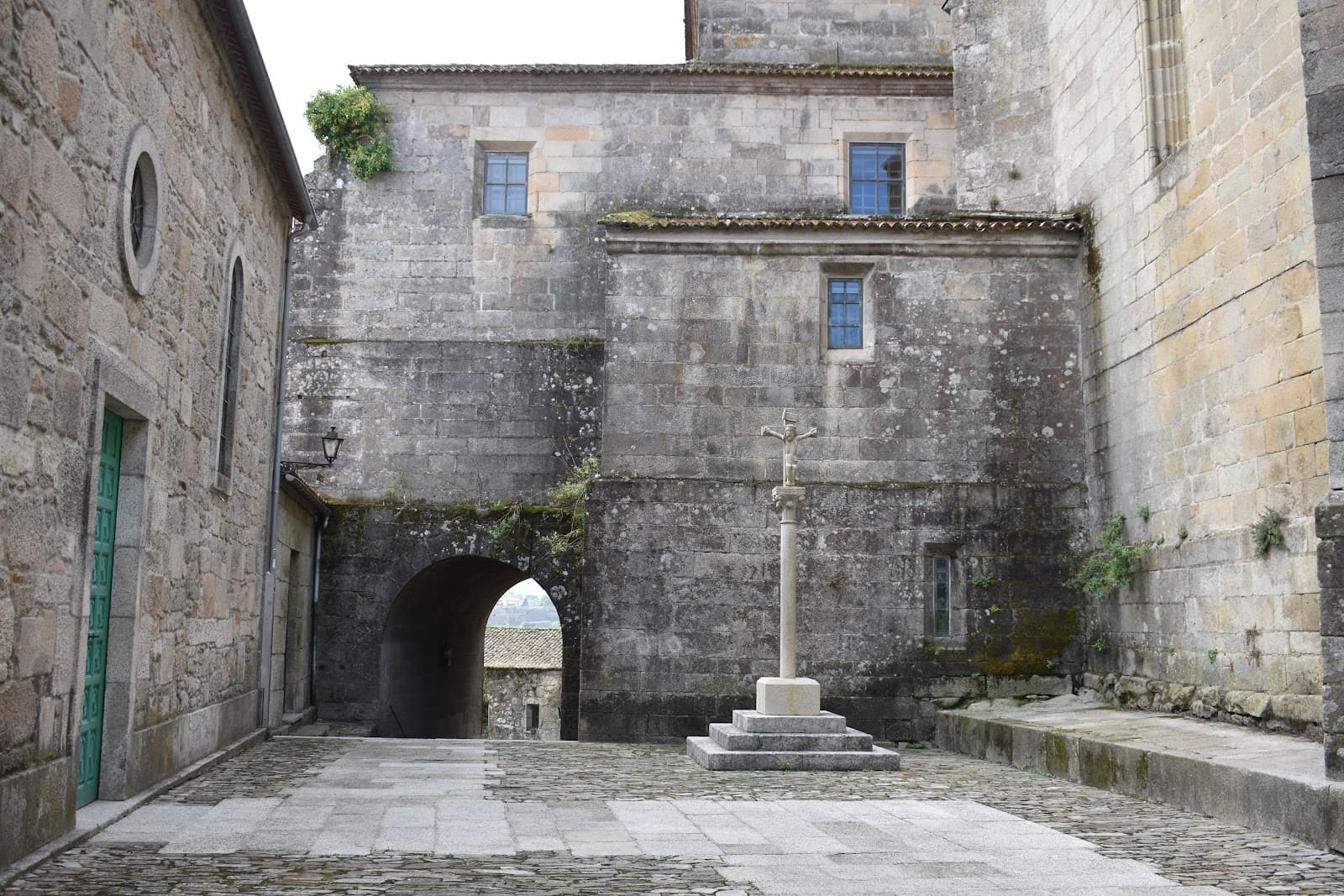 Jewish Quarter (Tui) - Image 1