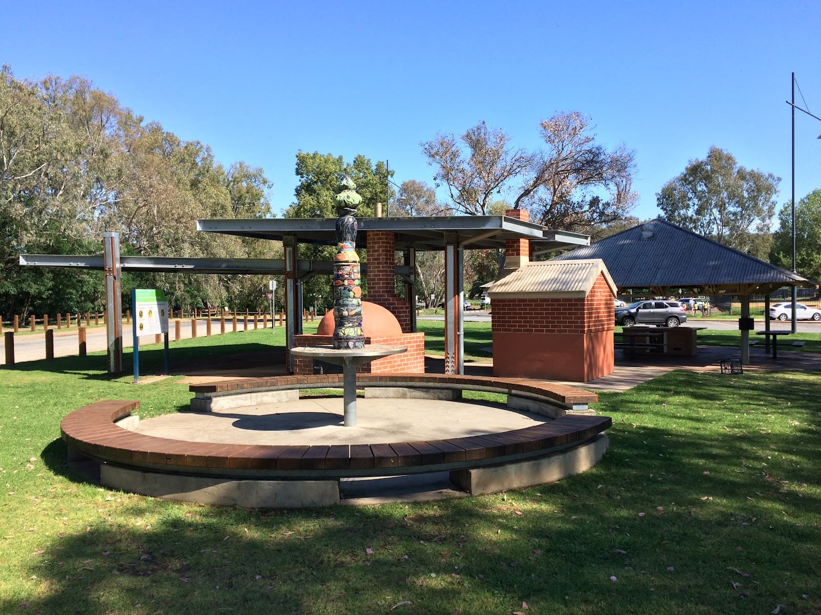 Hovell Tree Park - Image 1