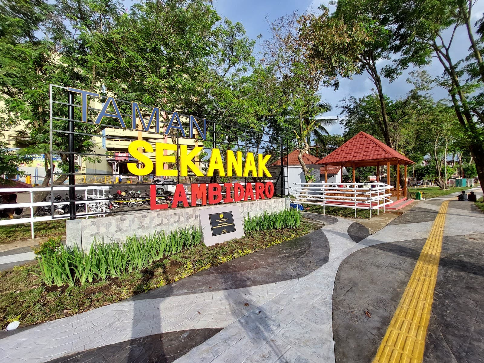 Sekanak Lambidaro Riverwalk - Image 1