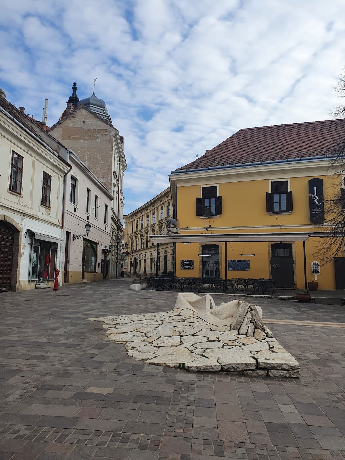 Jókai tér - Image 1