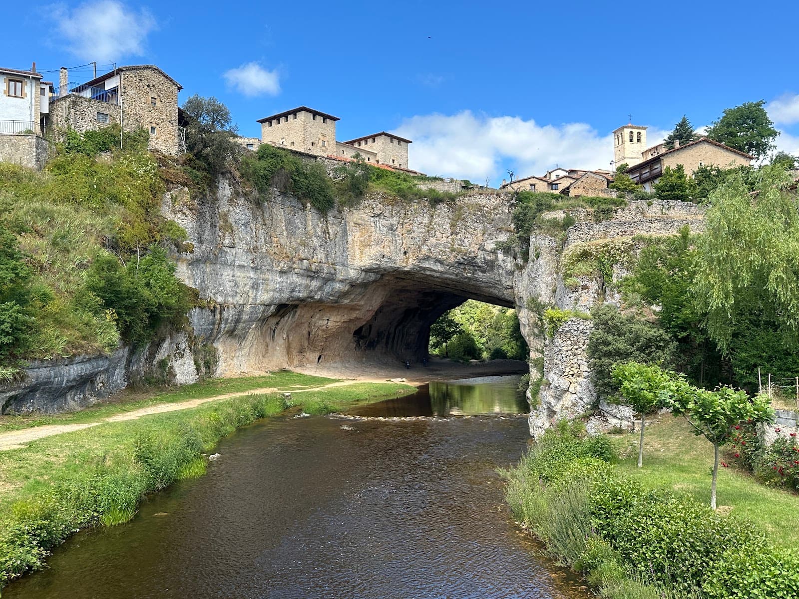 Puentedey Natural Bridge - Image 1