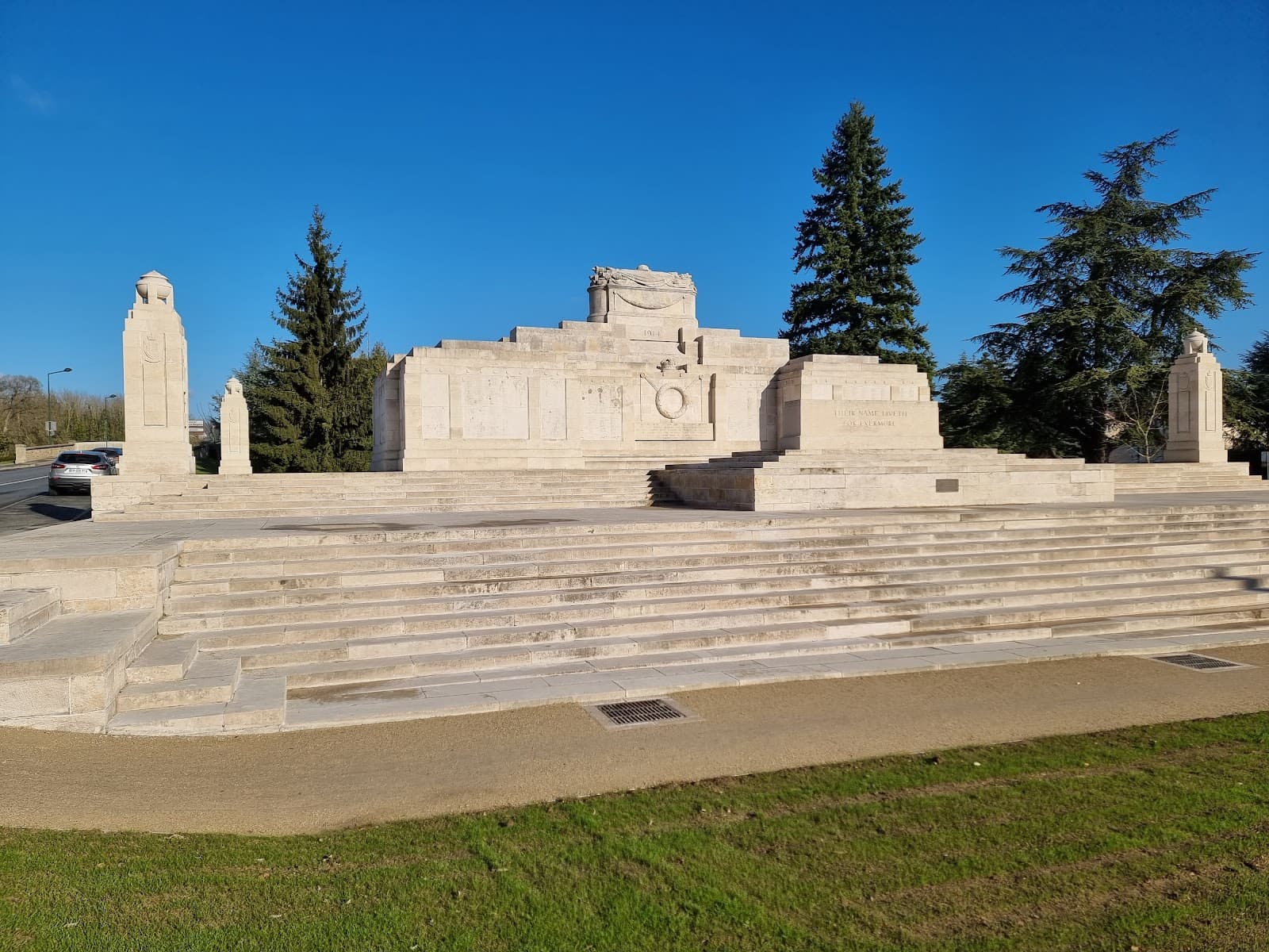 La Ferté-sous-Jouarre Memorial to the Missing - Image 1