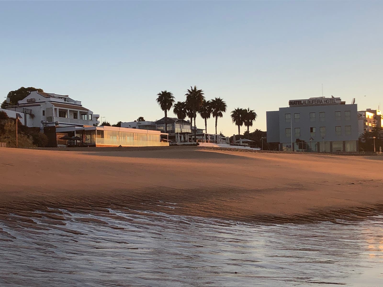 Lagoa Town Center - Image 1