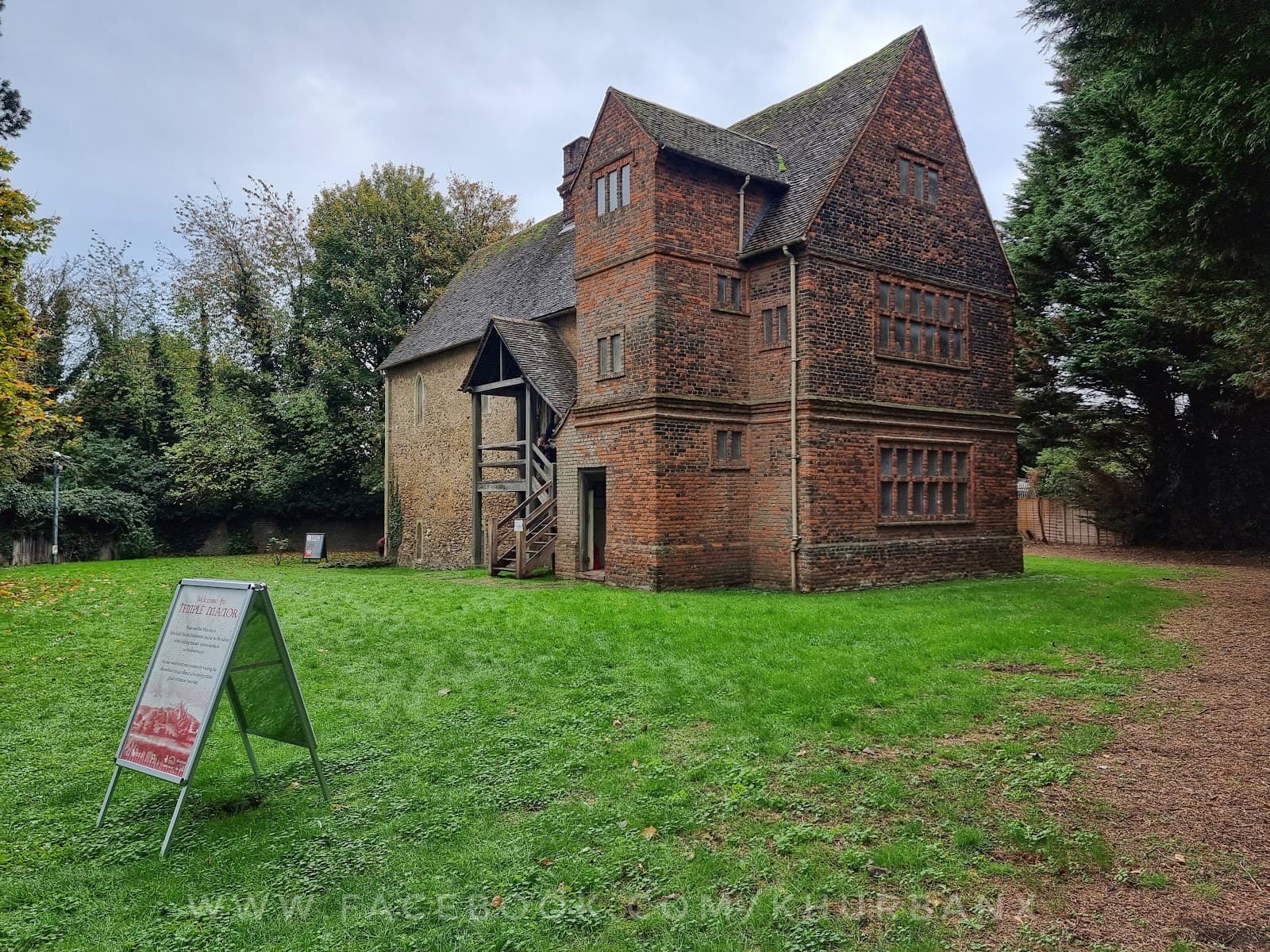 Temple Manor - Image 1